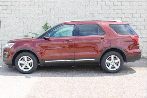 2016 Ford Explorer 4WD 4dr XLT