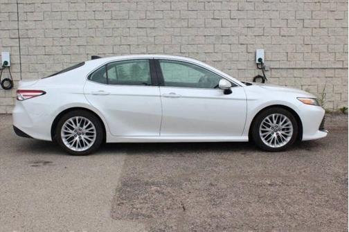 2019 Toyota Camry XLE