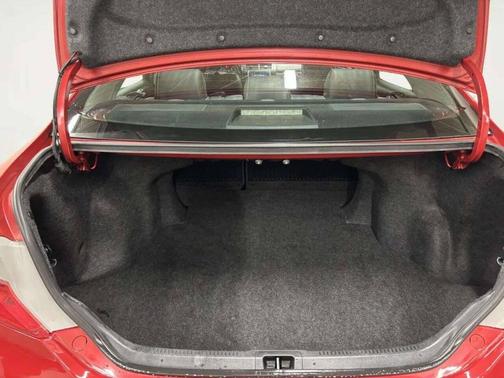 Barcelona Red Metallic 2013 Toyota Camry SE