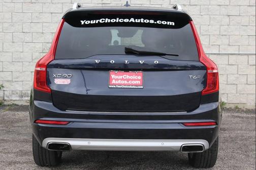 2016 Volvo XC90 T6 Momentum
