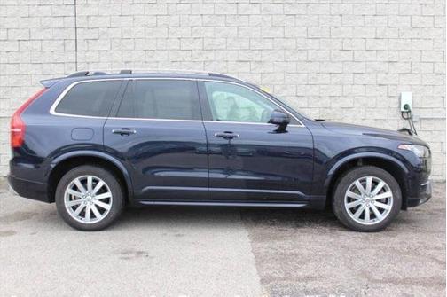 2016 Volvo XC90 AWD 4dr T6 Momentum