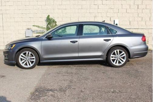 2016 Volkswagen Passat 1.8T SEL
