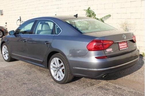 2016 Volkswagen Passat 1.8T SEL