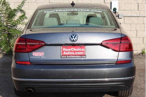 2016 Volkswagen Passat 1.8T SEL