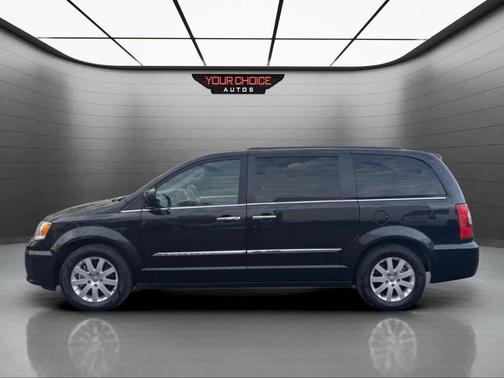2015 Chrysler Town & Country Touring