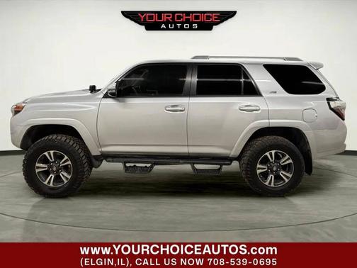 Classic Silver Metallic 2017 Toyota 4Runner SR5