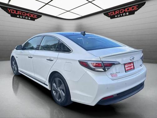 2016 Hyundai SONATA Hybrid Limited