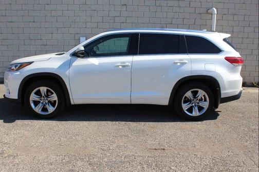 2017 Toyota Highlander Limited