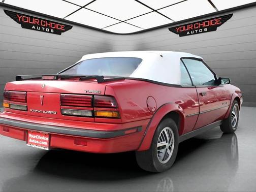 1989 Pontiac Sunbird GT Turbo 2dr Convertible