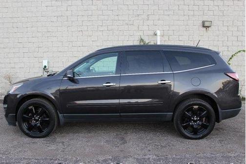 Tungsten Metallic 2017 Chevrolet Traverse FWD 4dr LT w/1LT