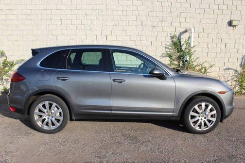 2014 Porsche Cayenne S