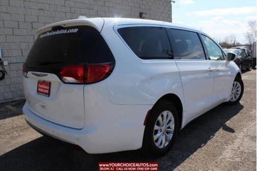 2018 Chrysler Pacifica Touring Plus