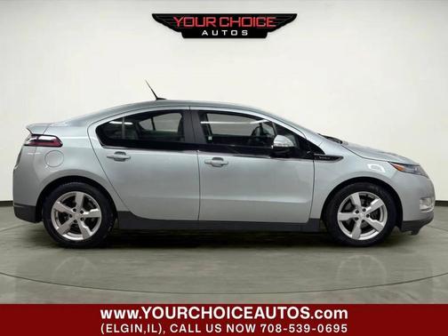 Turquoise 2013 Chevrolet Volt Base