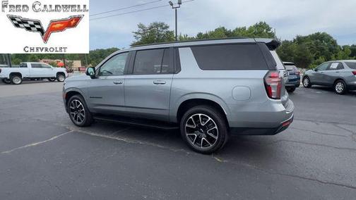 Sterling Gray Metallic 2023 Chevrolet Suburban RST