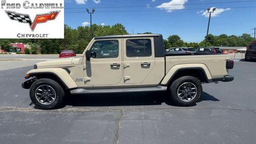 Limited Edition Gobi Clearcoat 2022 Jeep Gladiator Overland