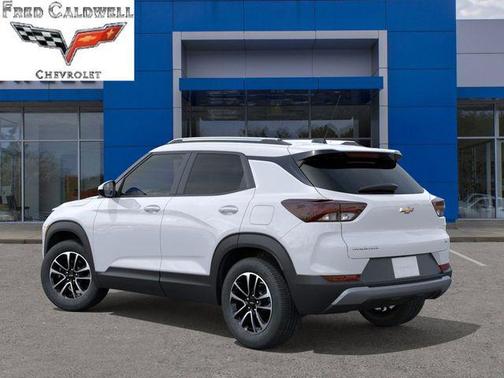 Summit White 2026 Chevrolet Trailblazer LT