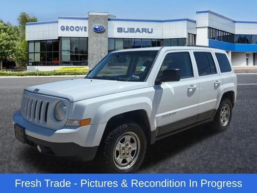 Bright White Clearcoat 2016 Jeep Patriot Sport