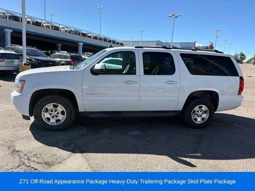 Summit White 2014 Chevrolet Suburban 1500 LT