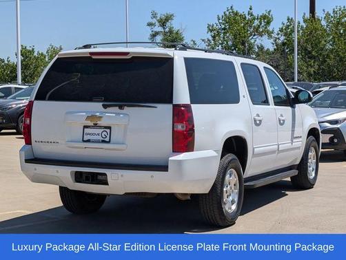 Summit White 2014 Chevrolet Suburban 1500 LT