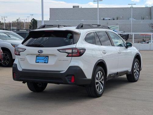 Crystal White Pearl 2020 Subaru Outback Premium