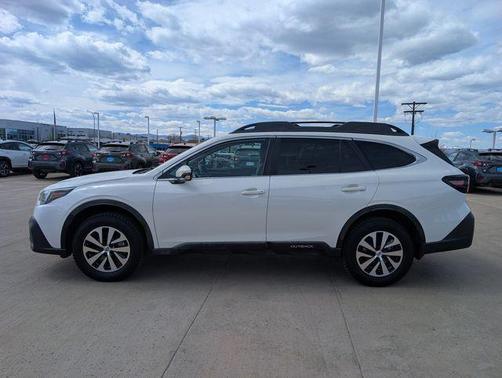 Crystal White Pearl 2020 Subaru Outback Premium