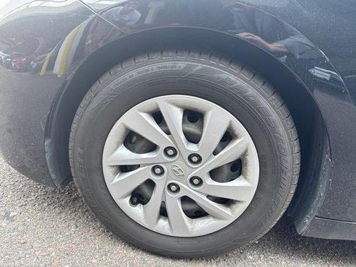 Phantom Black 2020 Hyundai ELANTRA SE