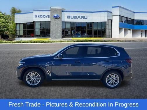 Phytonic Blue Metallic 2023 BMW X5 PHEV xDrive45e