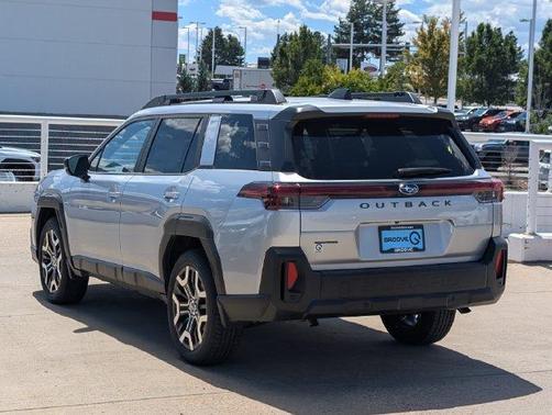 Ice Silver Metallic 2026 Subaru Outback Touring XT