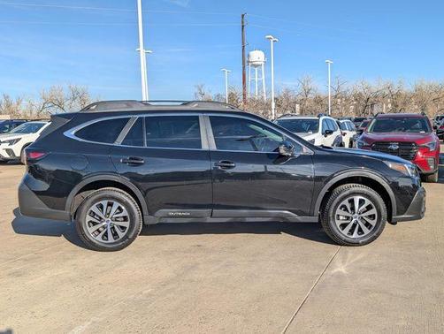 2022 Subaru Outback Premium