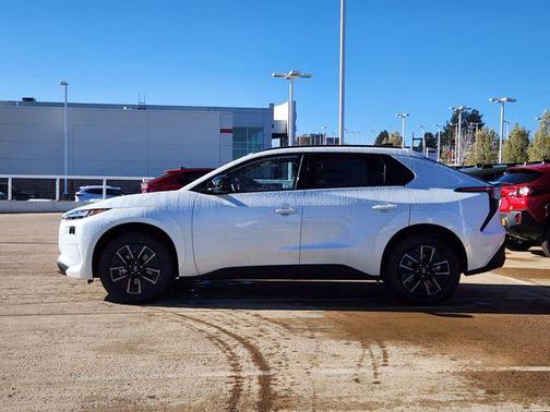 Pearl 2026 Subaru Solterra Premium