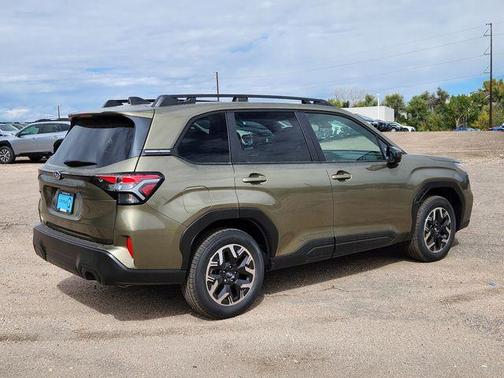 2025 Subaru Forester Premium