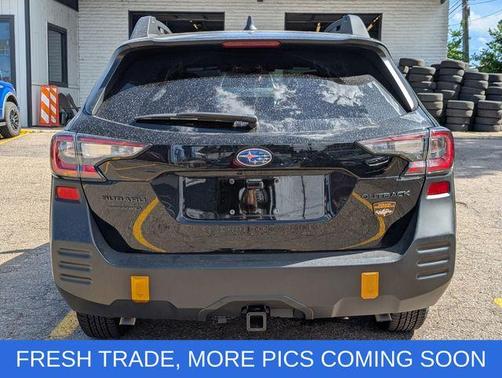 Crystal Black Silica 2025 Subaru Outback Wilderness