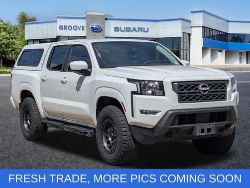 Glacier White 2023 Nissan Frontier SV