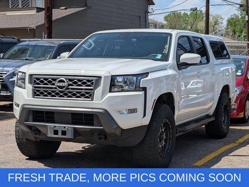 Glacier White 2023 Nissan Frontier SV