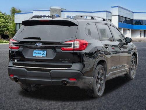 Crystal Black Silica 2024 Subaru Ascent Onyx Edition