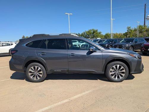 2025 Subaru Outback Touring XT