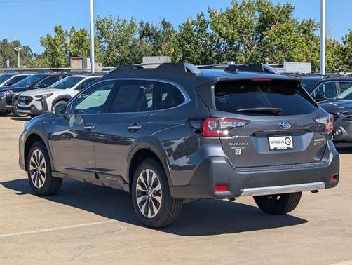 2025 Subaru Outback Touring XT