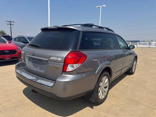 Quartz Silver Metallic 2009 Subaru Outback 2.5i