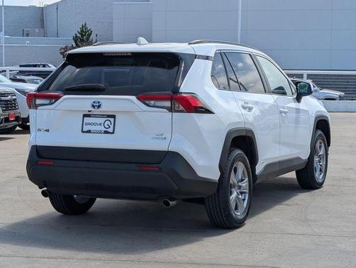 Ice 2024 Toyota RAV4 Hybrid LE