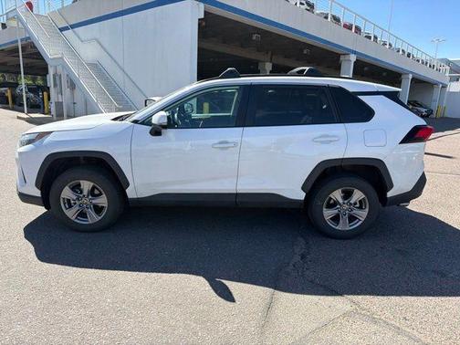 Ice 2025 Toyota RAV4 XLE