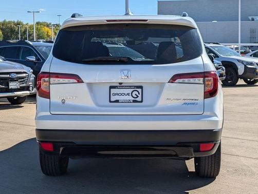2021 Honda Pilot Black Edition