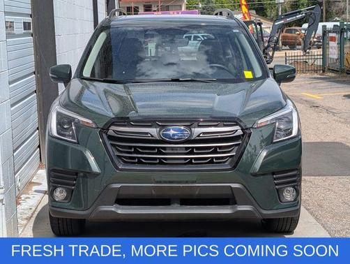 Cascade Green Silica 2023 Subaru Forester Limited