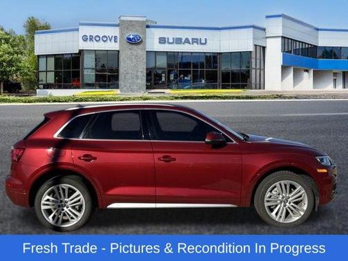 Matador Red Metallic 2019 Audi Q5 2.0T Prestige