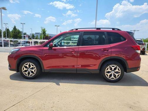 Crimson Red Pearl 2024 Subaru Forester Premium