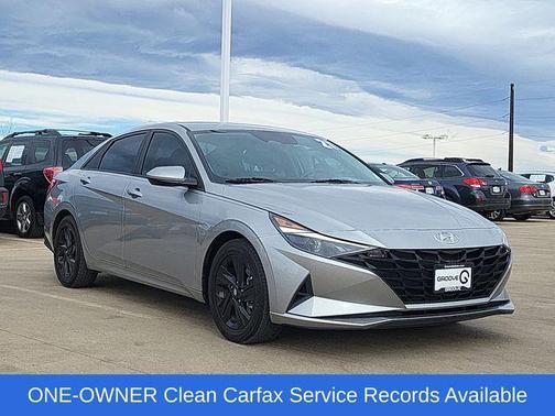 2021 Hyundai ELANTRA SEL