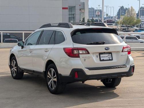 White 2018 Subaru Outback 2.5i Limited