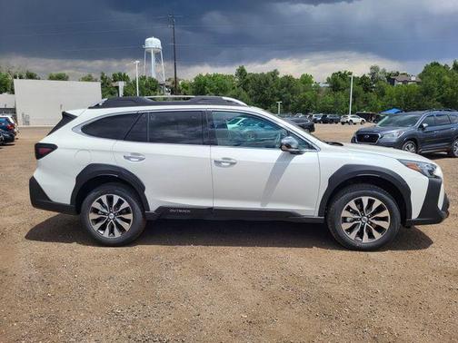 2025 Subaru Outback Touring XT