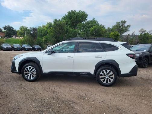 2025 Subaru Outback Premium