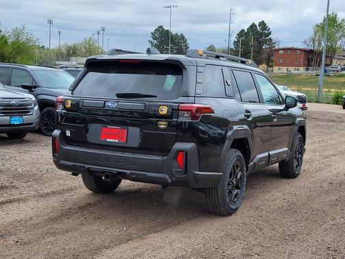 Crystal Black Silica 2026 Subaru Outback Wilderness