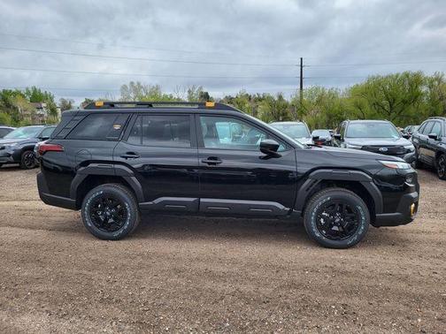 Crystal Black Silica 2026 Subaru Outback Wilderness